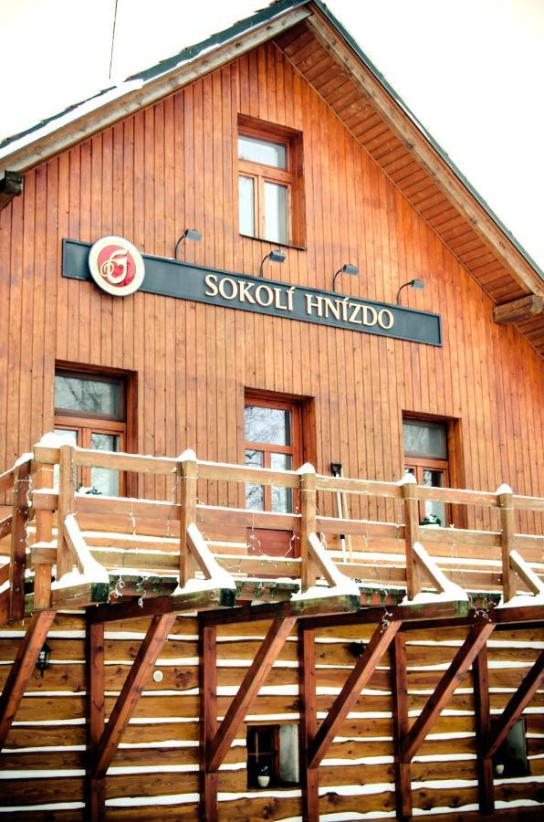 Sokoli Hnizdo Hotel Hlaska Exterior foto